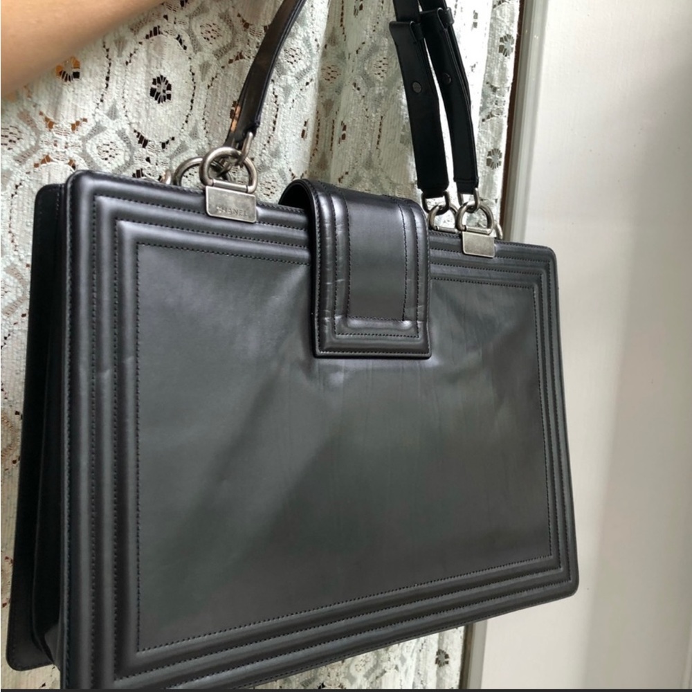 Chanel Shopper Boy Bag - Picture 8 of 16